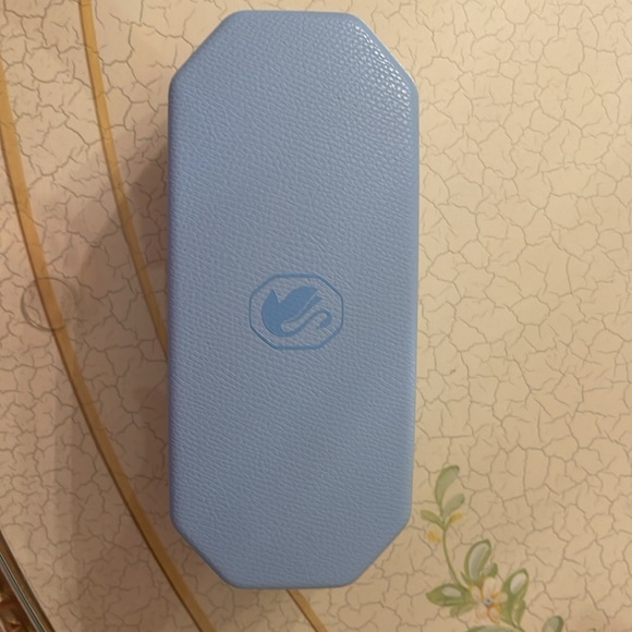 Swarovski Clamshell Eyeglasses Sunglasses Case with Cloth. Blue color - Picture 9 of 9